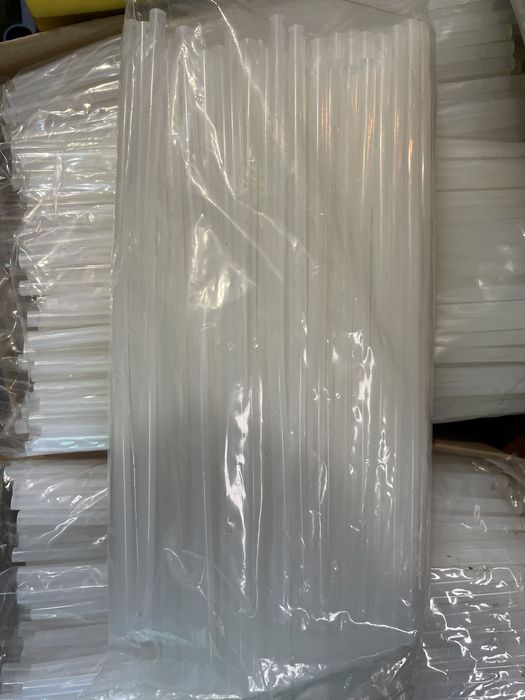 Клейові стержні до пістолета