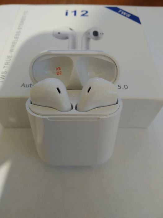 Бездротові навушники AirPods TWS i12 порадують тебе чудовим звучанням