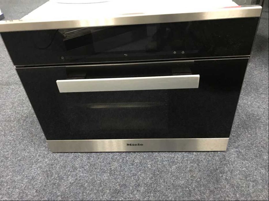 Парова шафа DG 6800 Clean Steel Miele