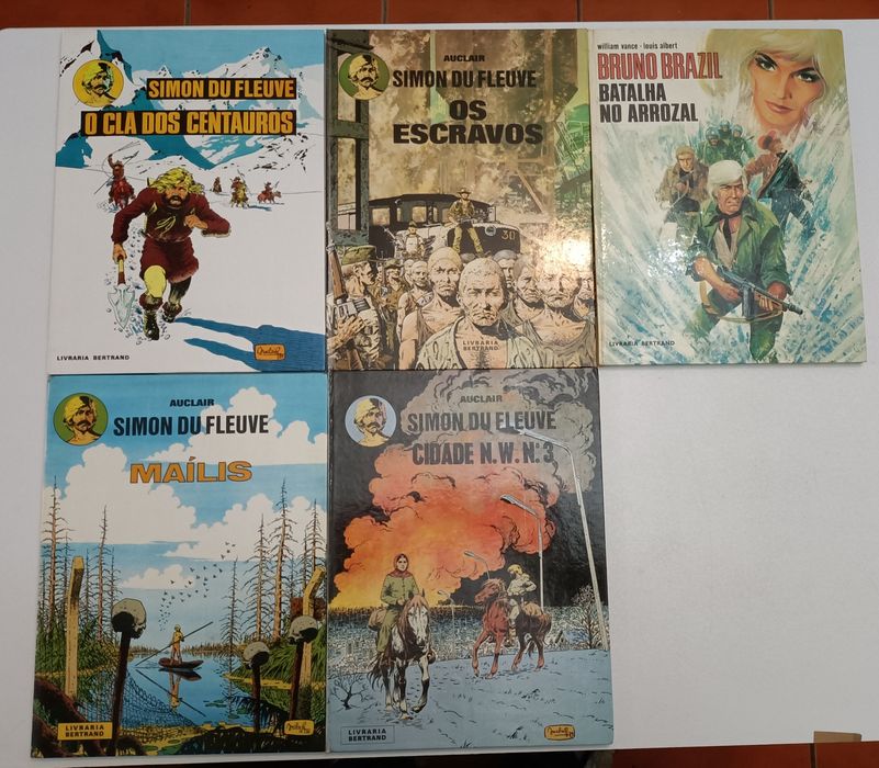 24 Álbuns Bertrand de capa dura