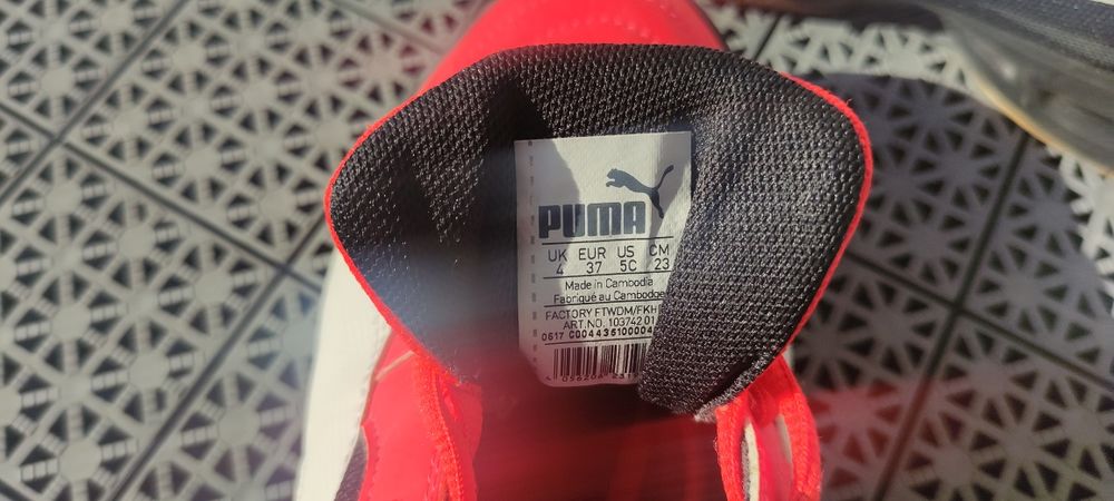 Buty Puma halowe halówki 37 jak nowe
