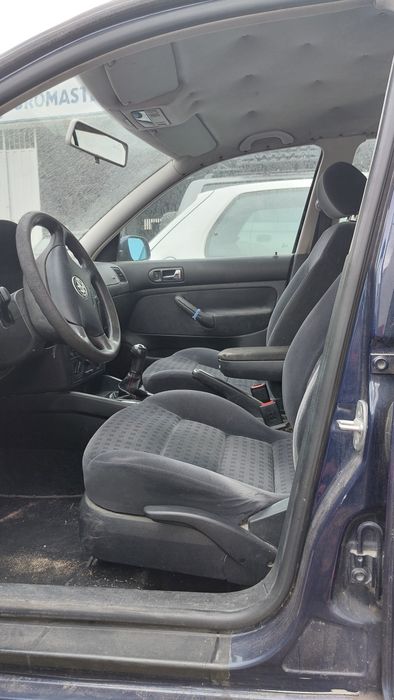 Vendo Golf IV Variant para arranjar