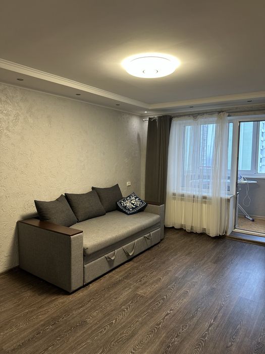 Квартира 3-х кімнатна в деснянському районі