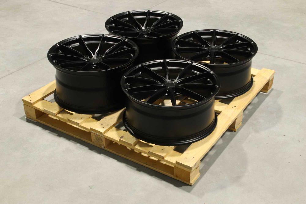 OUTLET! Felgi Japan Racing JR37 20x8,5 ET35 + 20x10 ET45 5x114,3 Matt Black