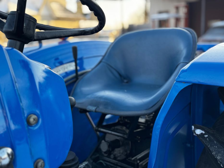 Трактор HINOMOTO E18