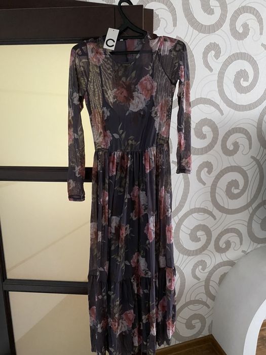 Платье для девушки.