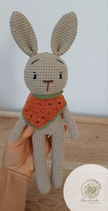 Miś wykonany ręcznie na szydełku