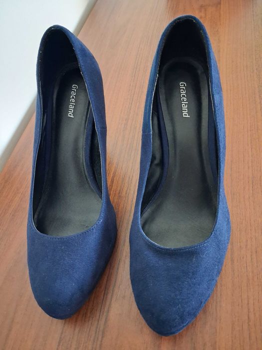 Buty na obcasie