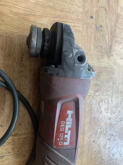 Hilti Deg 125D uszkodzona
