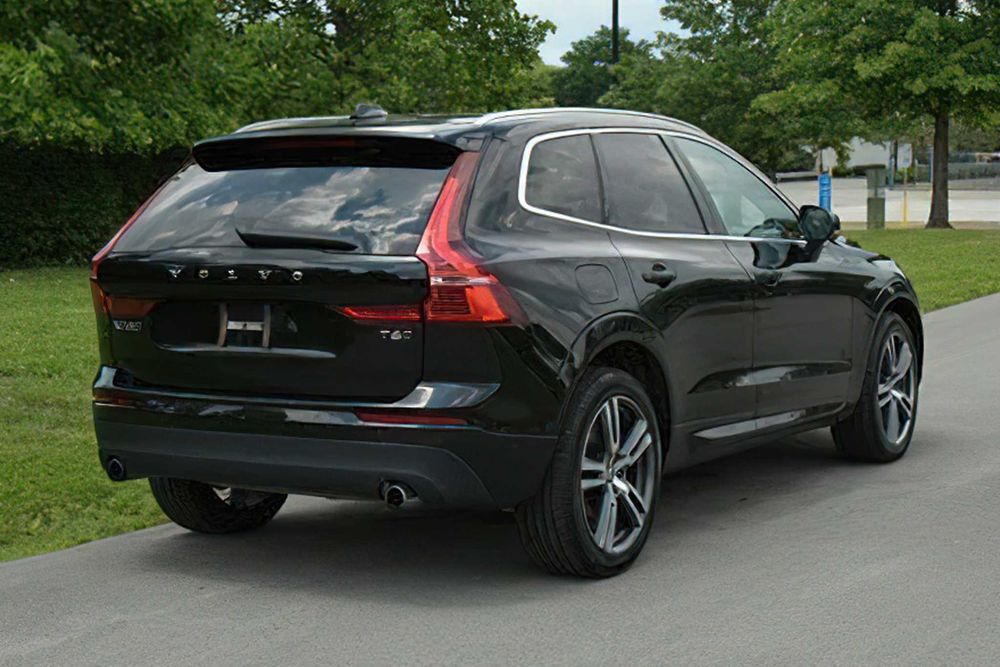 Volvo XC60 T6 Momentum      2019