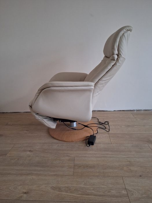 Na sprzedaż oferuję luksusowy, niemiecki fotel relaksacyjny premium marki Himolla model Easy Swing