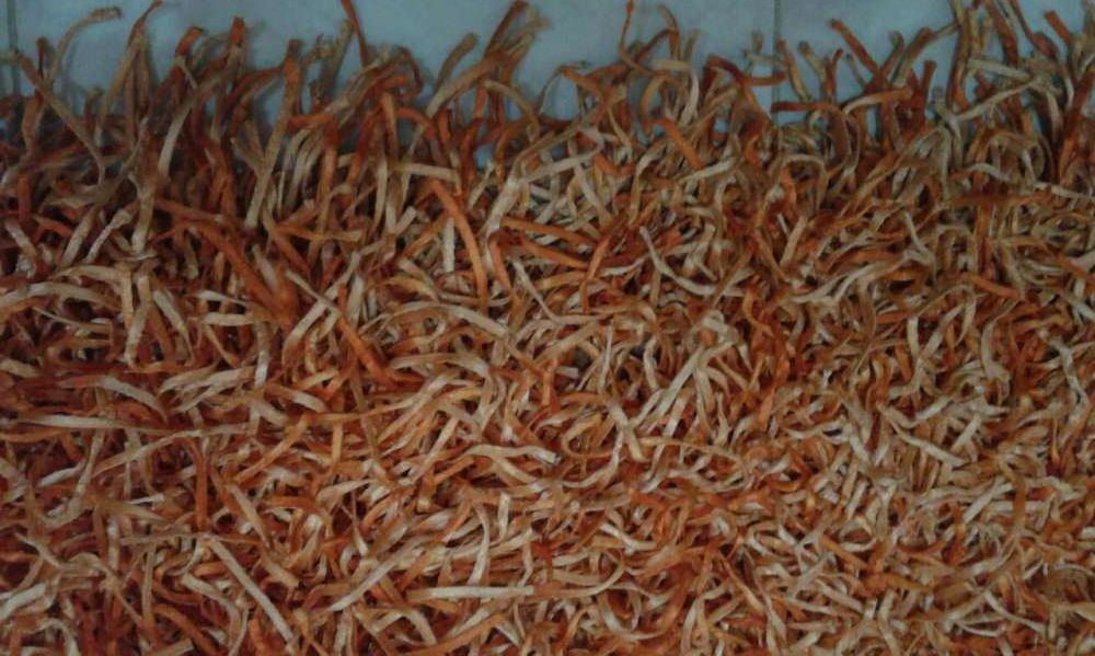 Tapete laranja praticamente novo