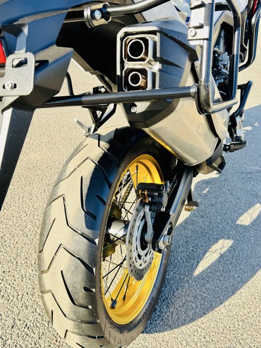 мотоцикл Honda Africa CRF1000 в оригіналі тільки з Японії