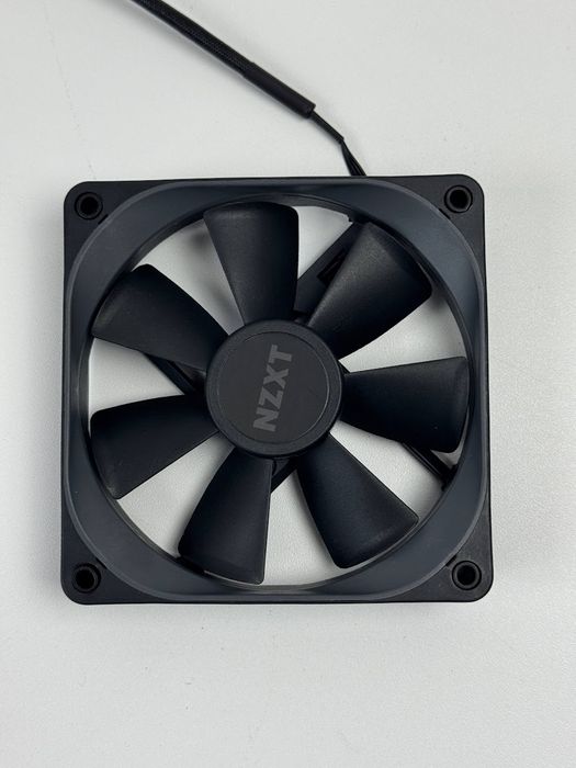 Система рідинного охолодження NZXT Kraken 120 (RL-KR120-B1)