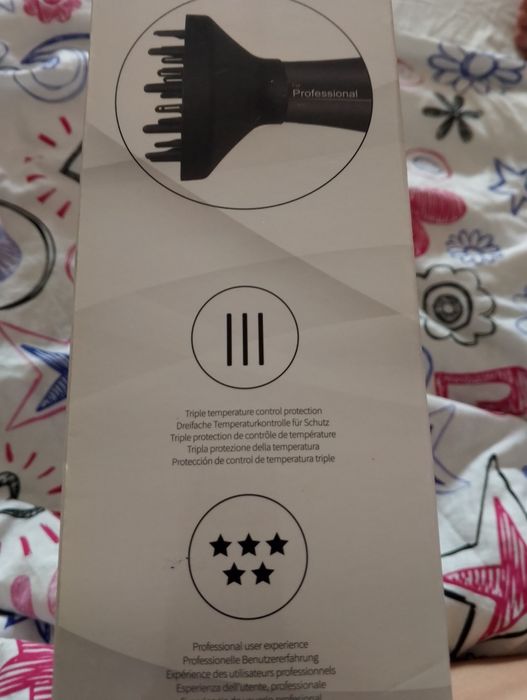 Nowa suszarka do włosów, 5 końcówek w tym dyfuzor, uchwyt, szczotka.