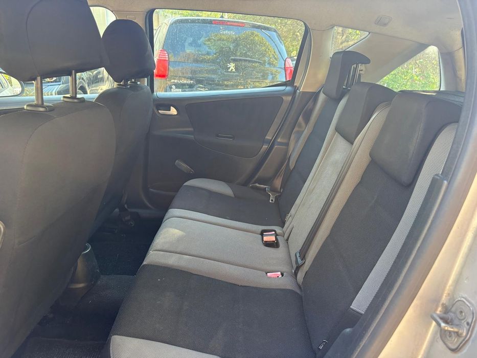 Peugeot 207  1.6 HDI 109 cv