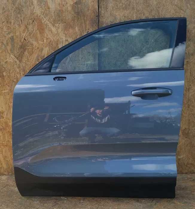 Volvo XC40, C40 Двері праві-ліві, передні-задні. Рестайл-дорестайл.