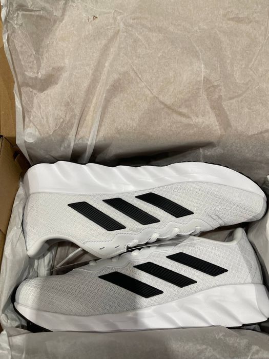 Бігові кросівки Adidas Switch Move