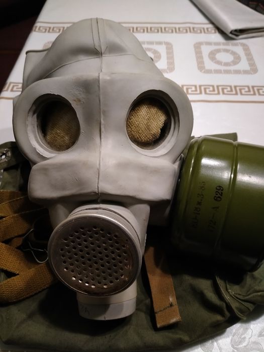 Продам протигаз НЕРЕХТА (комплектний) а також комплект ОЗК .
