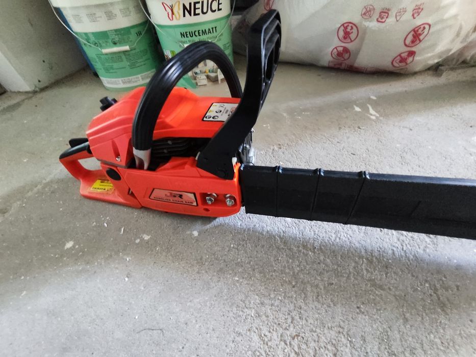 Vendo motoserra como novo