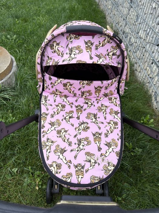 Gondola Jeremy Scott