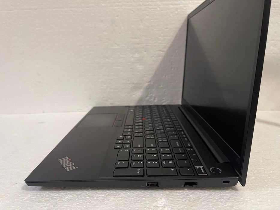 Игровой СВЕЖАК Lenovo ThinkPad E15 + (Core i5 11" го покол) + 16 RAM!!