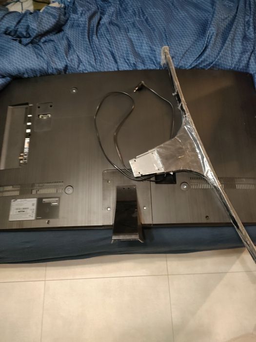 Samsung stopa telewizora ue48js8500