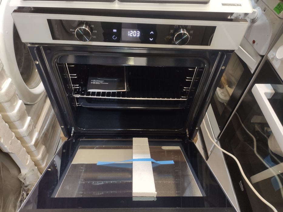 Комплект номер 2 газовая поверхность+электрический шкаф белый Турция