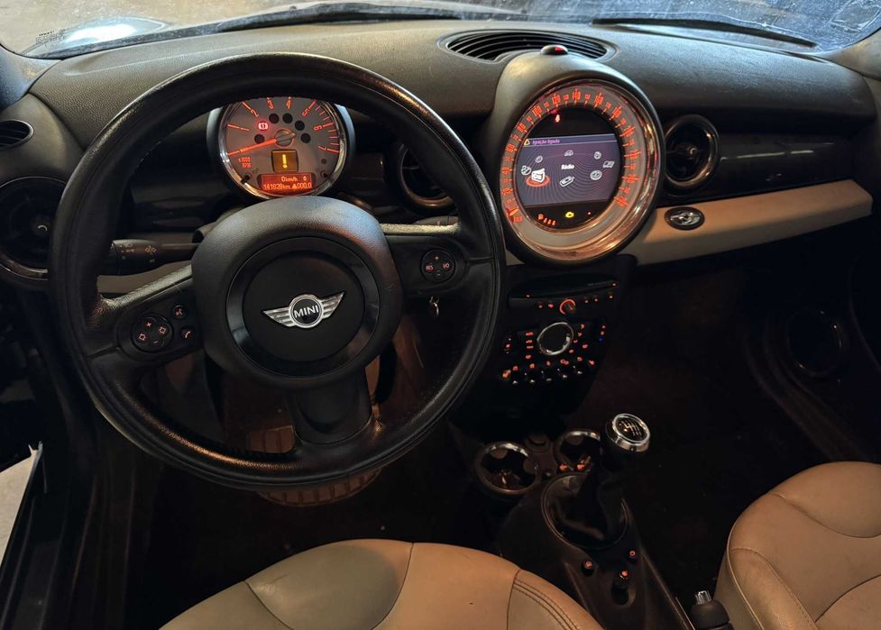 MINI Cooper Cabrio 1.6 Diesel 110cv 2011 – Matrícula Francesa – Avariado