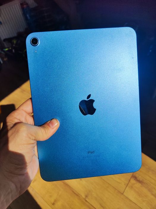 iPad 10 - 98% Kondycja Baterii - Stan Bardzo Dobry - Mało Używany