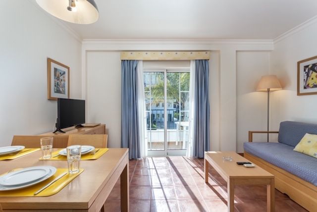Apartamento T2 Altura Beach c/piscina a 100m da praia