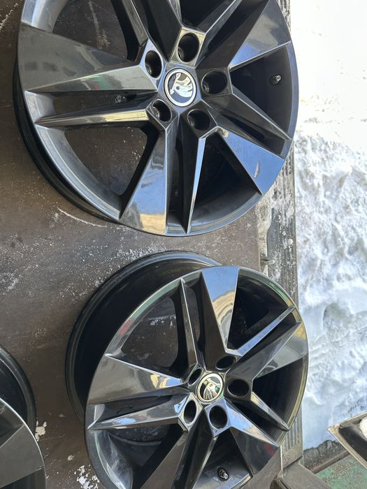 Диски Skoda Шкода R17 ET41 6.5J 5-112 комплект з Німеччини