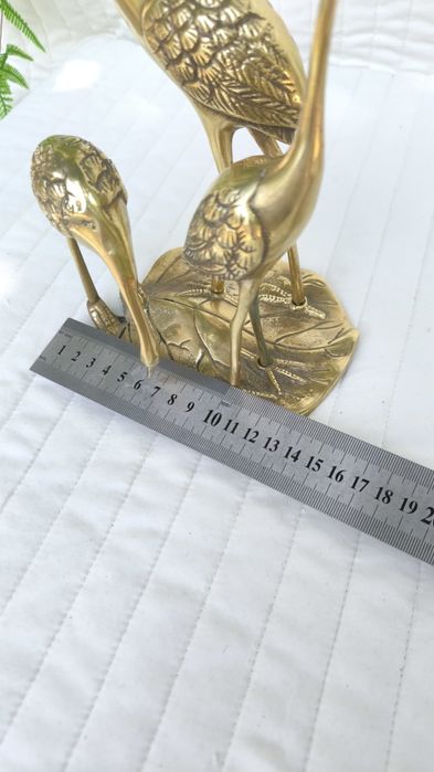 Продам  статуэтку из бронзы или латуни. Журавли