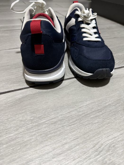 Кроссовки levi’s