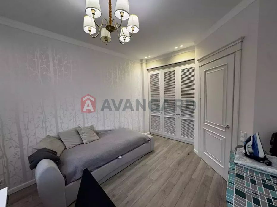 Продам 3-кім.ж/к Каскад,шикарна