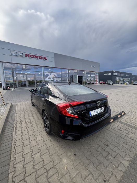Honda Civic X 1.6 diesel / serwis ASO