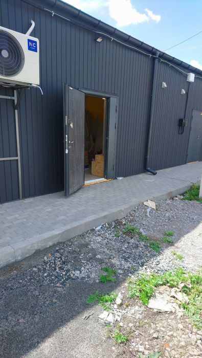 Продам приміщення біля АТБ!!