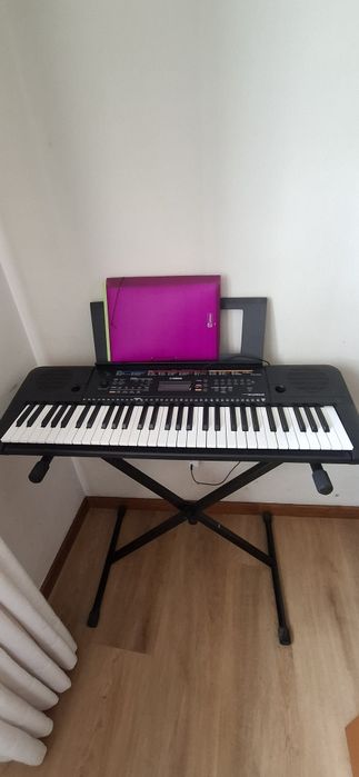 Piano Yamaha PSR.E263