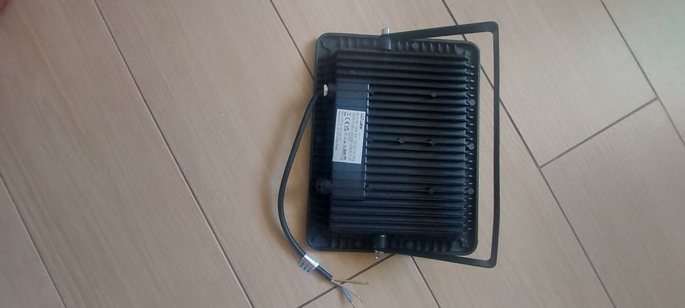 Nowy naświetlacz LED 100W 8200 lm 4000 K.Super moc.