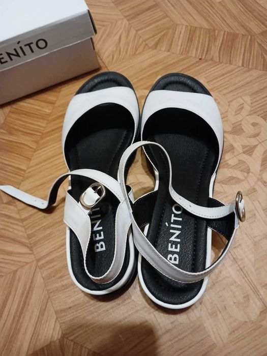 женские босоножки из натуральной кожи