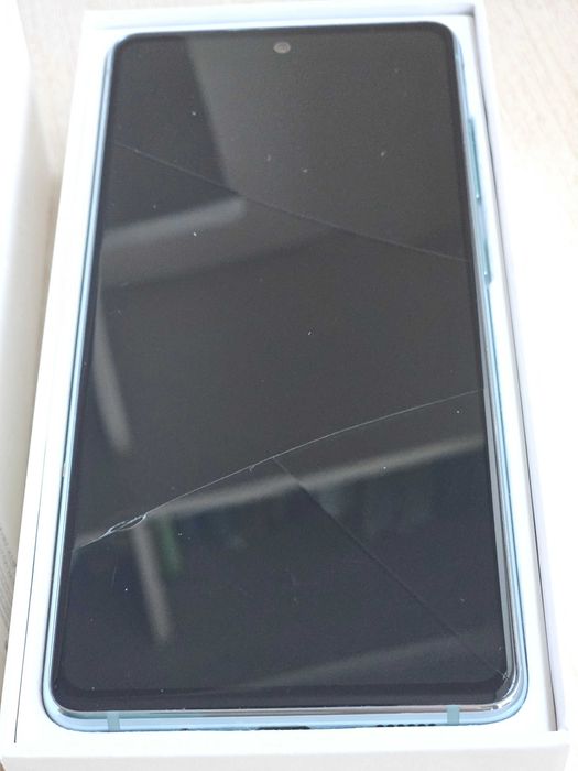 Смартфон Samsung Galaxy S20 FE 8/256Gb dual sim. Официальный