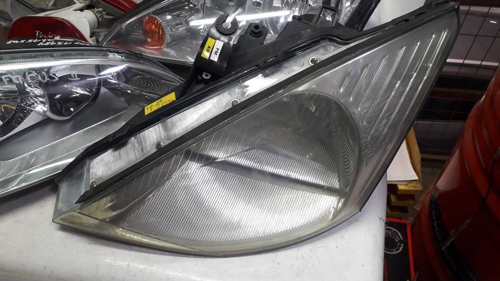 Farol e Farolim FORD FOCUS