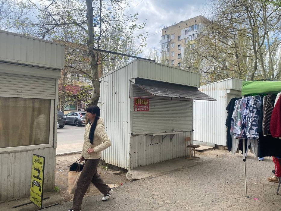 Аренда павильона на Крылова торговая аллея 6м 5000грн