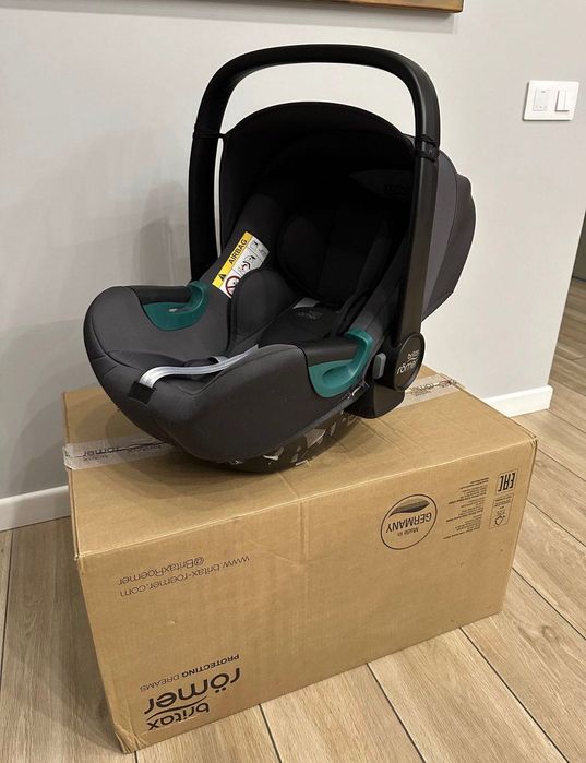 Britax Romer Dualfix 3 i-size 0+
