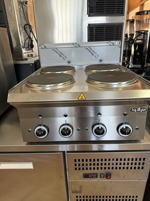 Fogão industrial eletrico 4 queimadores  alto rendimento   NOVO