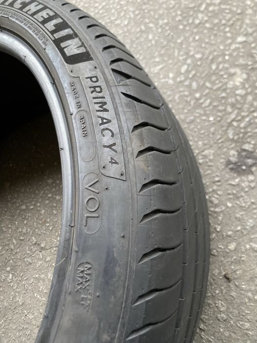 Pneus 235/40/19 Michelin Primacy 4 (SEMI-NOVOS