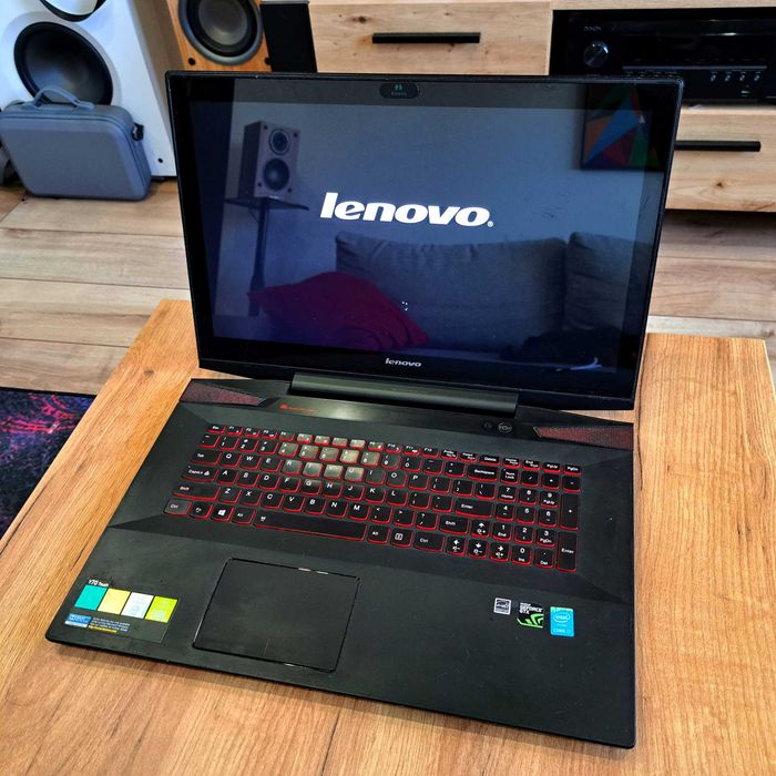 Laptop Lenovo Y70-70