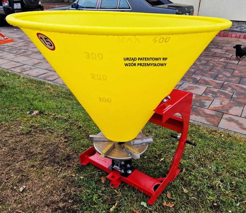 Rozsiewacz nawozów lejek 300 400 litrów