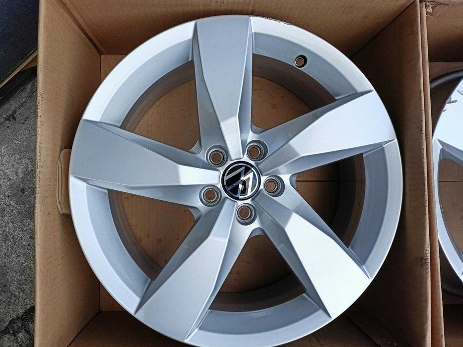 Oryginał felgi 17cali 2GM VW Polo T-Cross Taigo Virtus Taigun nr7117