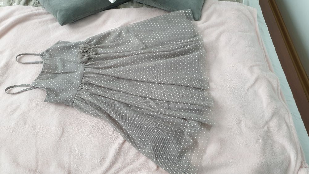 Sukienka tiulowa firmy H&M rozm. 128 7/8 lat